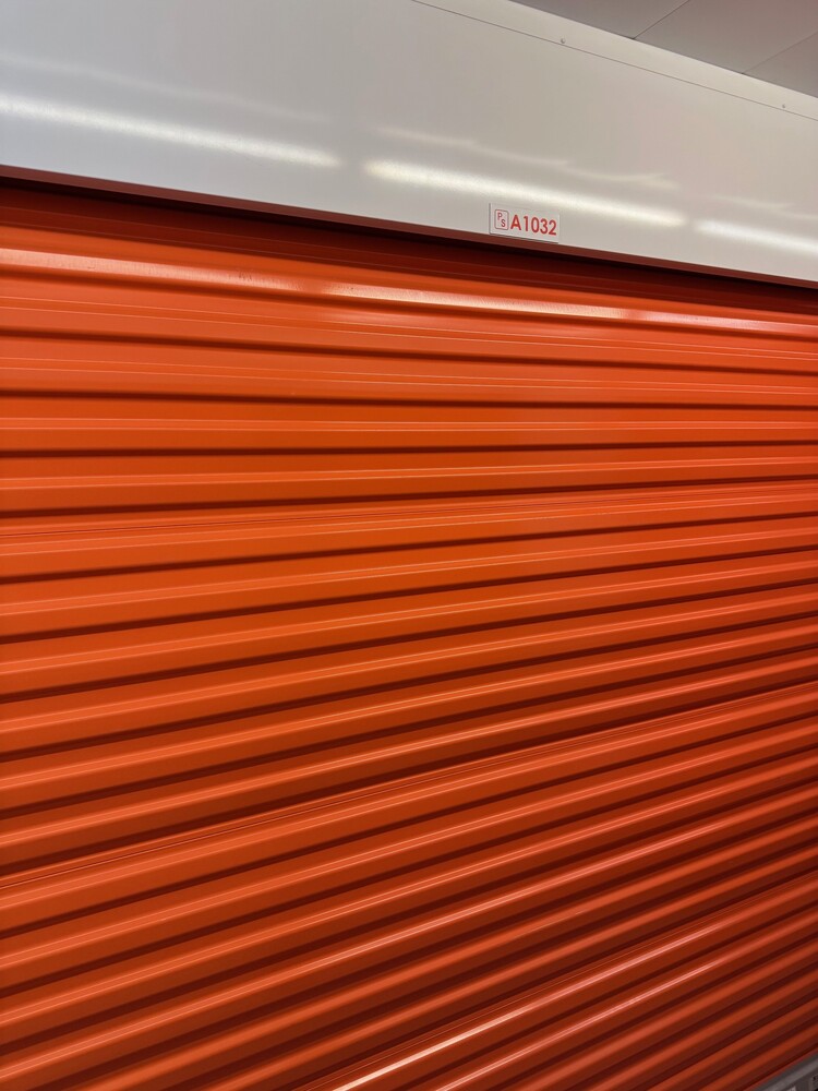 Public Storage P0049 -N Service Rd W  auction IB-1425 20