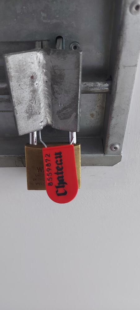 Public Storage P0014 -Queen Elizabeth Blvd  auction IB-8043