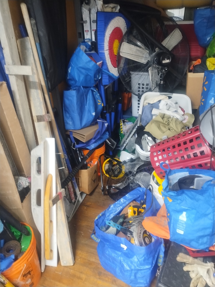 Public Storage P0014 -Queen Elizabeth Blvd  auction IB-8043 30