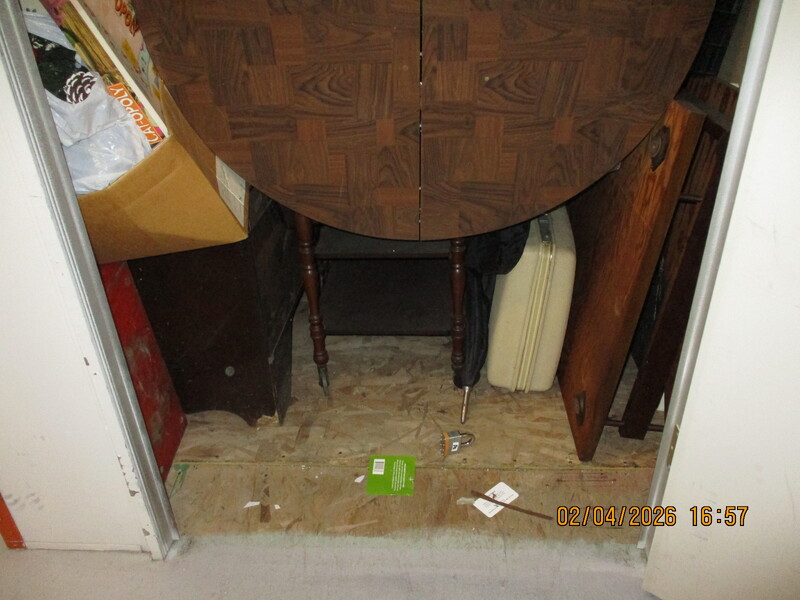 Public Storage P0024 -14th St  auction IB-8360 60