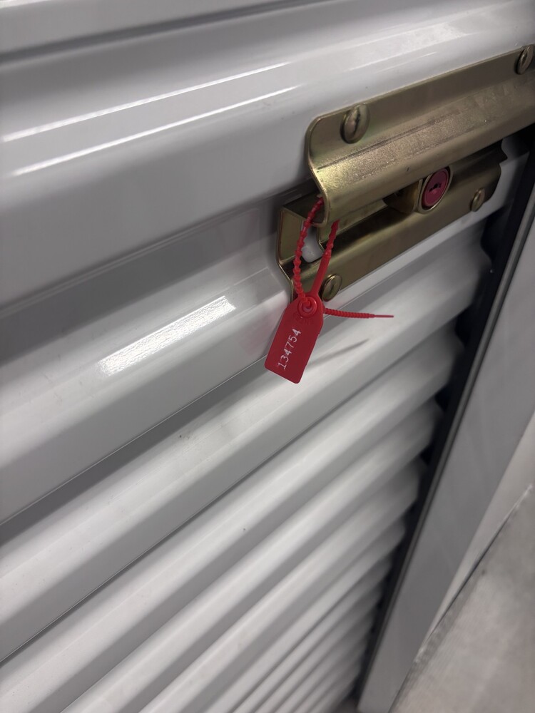 SmartStop Self Storage - Milner Av Scarborough  auction IB-5137 10