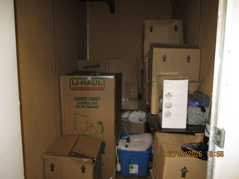 Public Storage P0024 -14th St  auction IB-8437