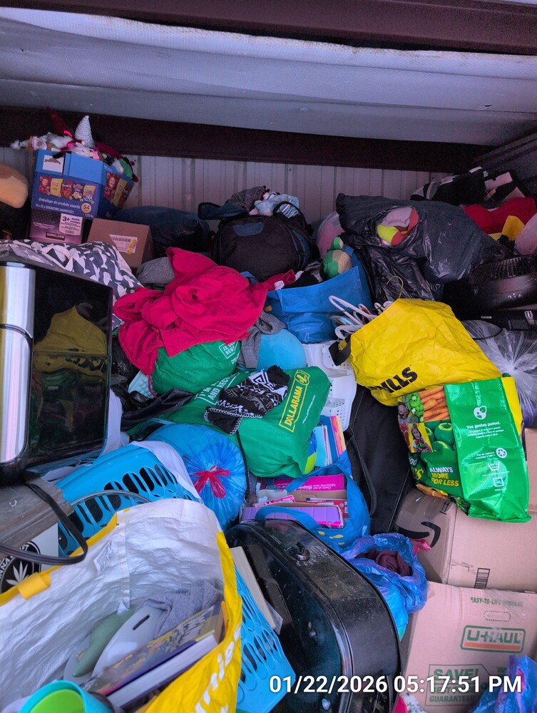 Storage of Welland Ave  auction IB-9624 70