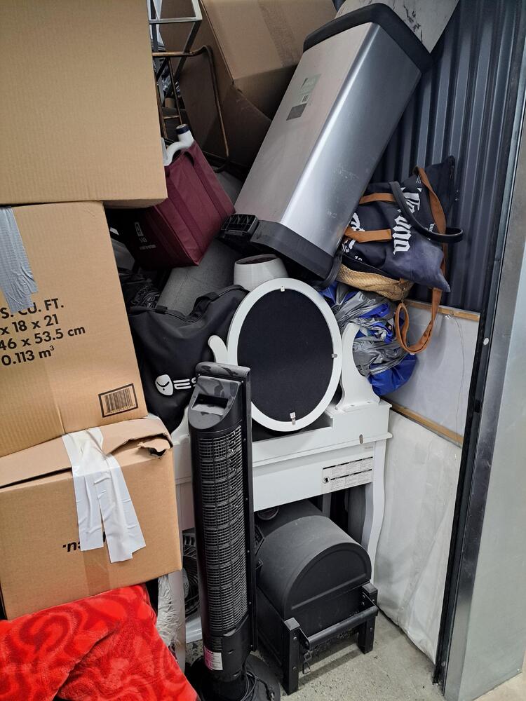 Montreal Mini-Storage - Hodge  auction IB-1740 20