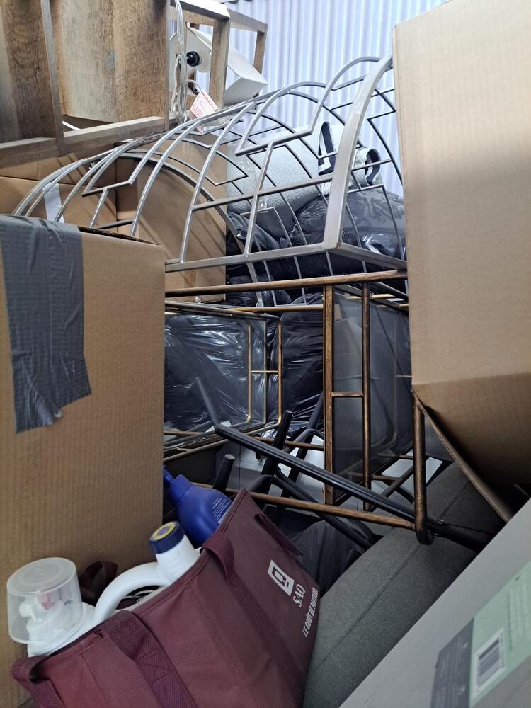 Montreal Mini-Storage - Hodge  auction IB-1740 60