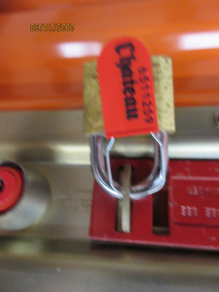 Public Storage P0046 -Estate Dr  auction IB-2180 80