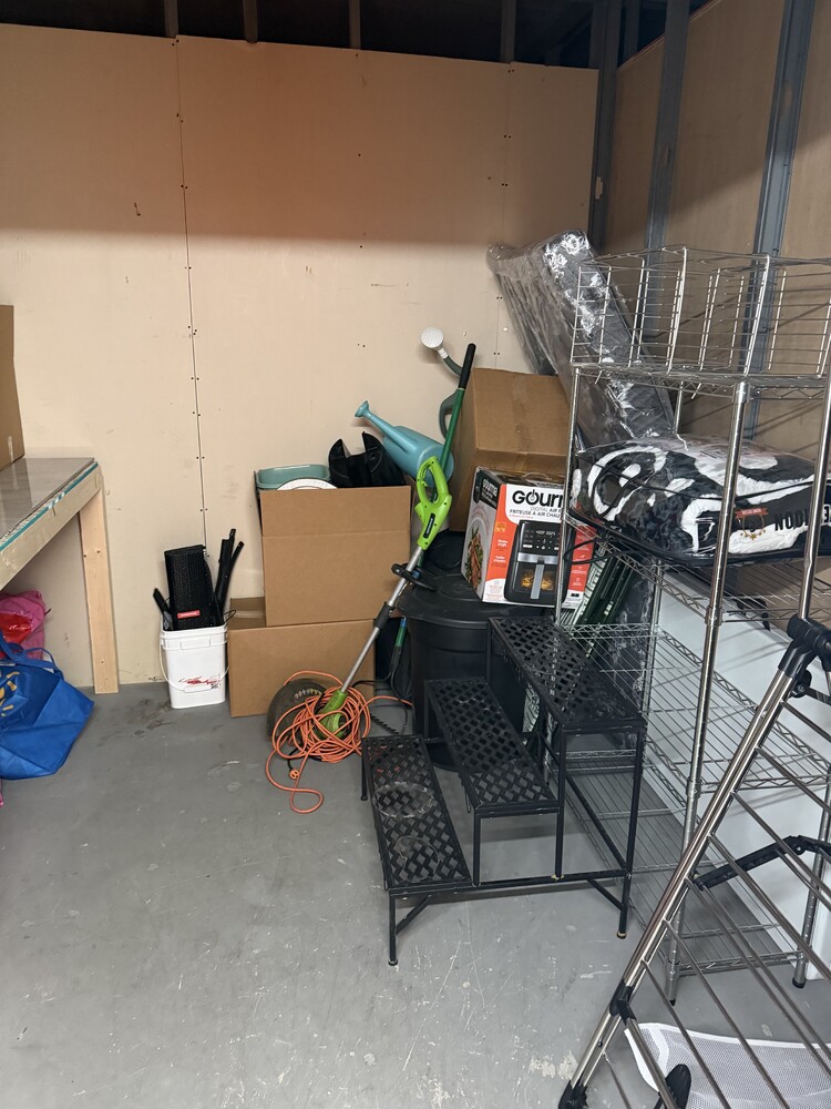 Public Storage P0017 -Derry Rd E  auction IB-7617 50