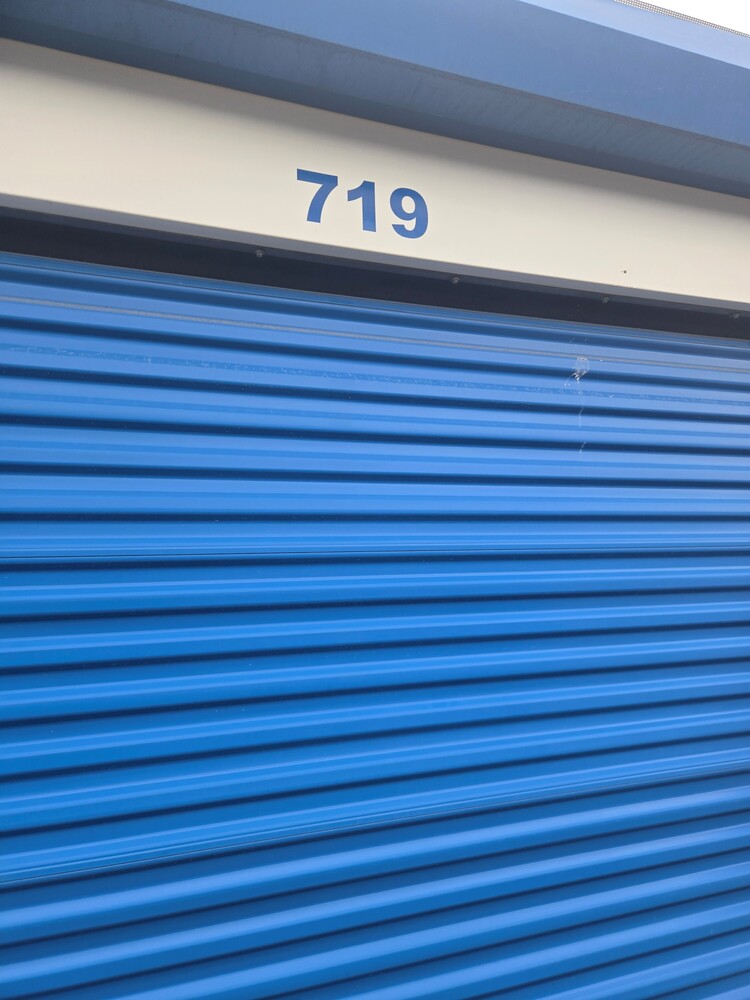 Public Storage P0048 -Dundas St   auction IB-4714