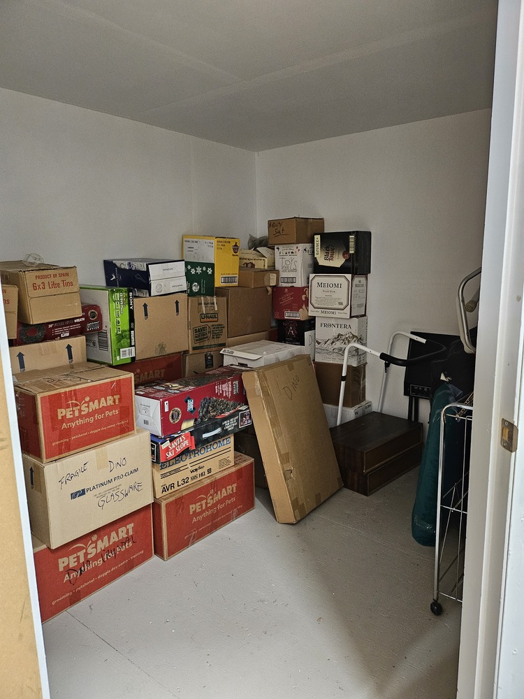 Burnaby Self Storage  auction IB-3333 10