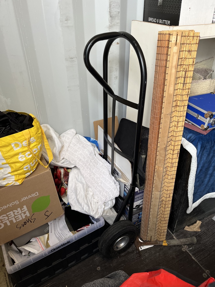 U Need Storage Hamilton  auction IB-7093 30