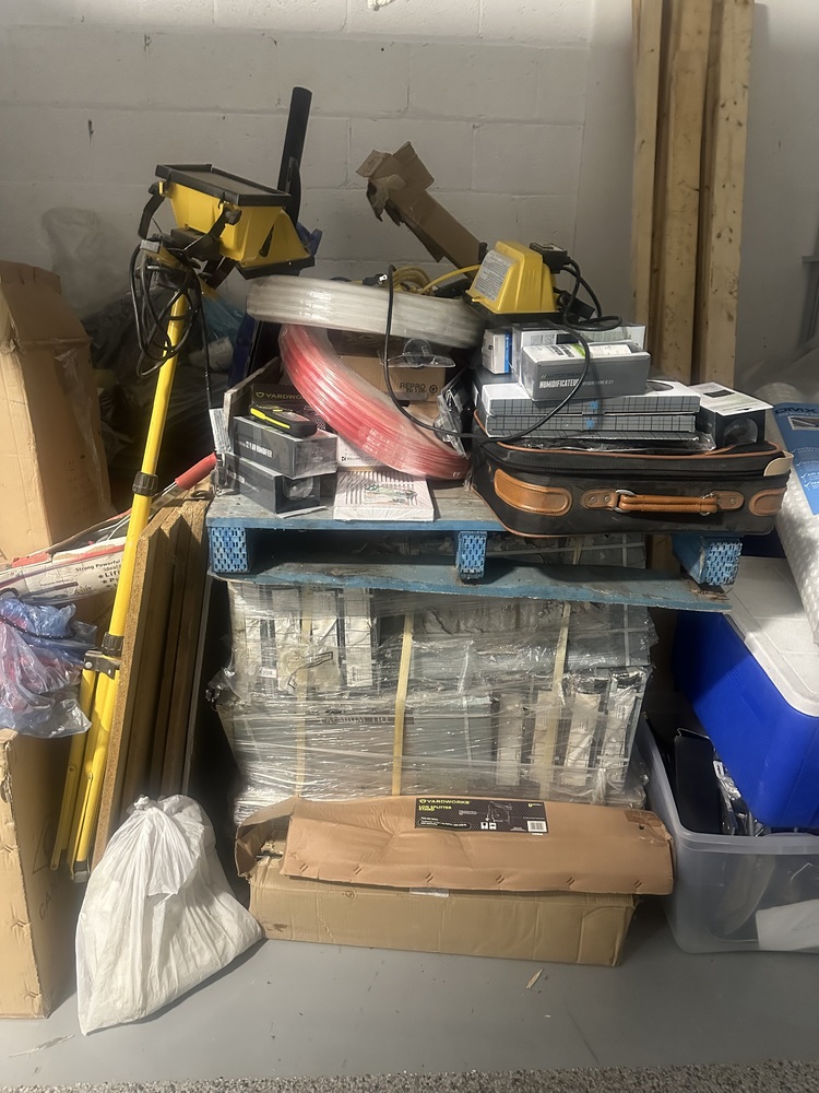 Q SELF STORAGE  auction IB-5089 20