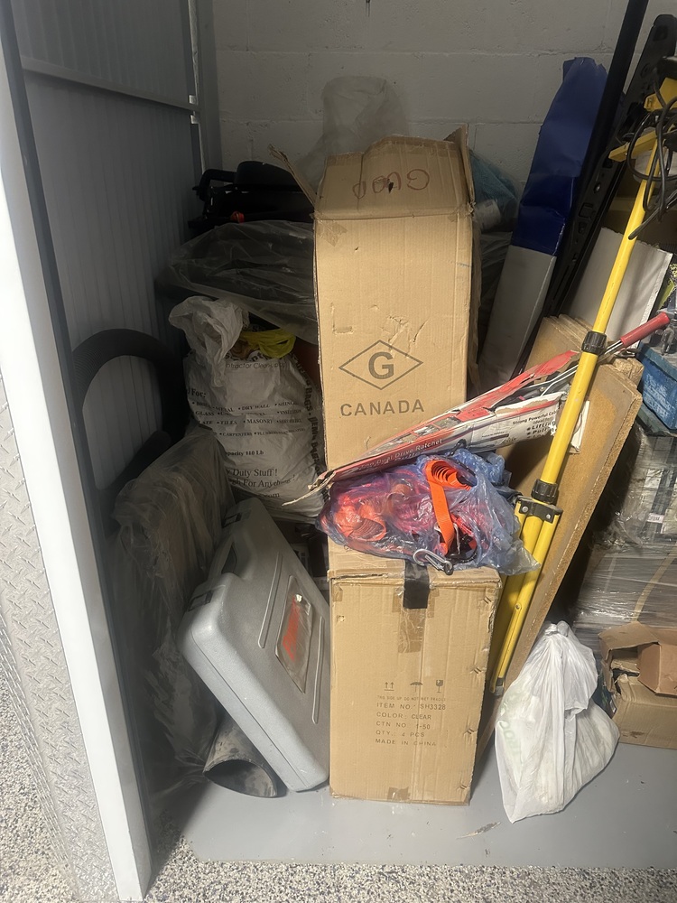 Q SELF STORAGE  auction IB-5089 30