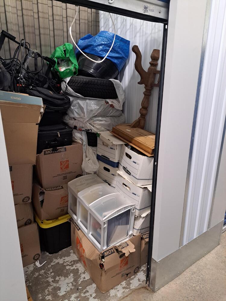 Montreal Mini-Storage - Hodge  auction IB-7540