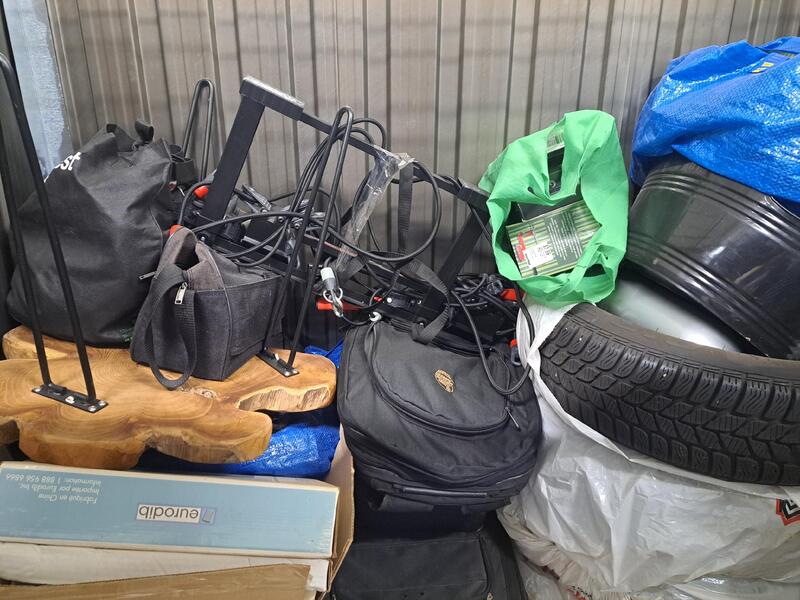 Montreal Mini-Storage - Hodge  auction IB-7540 10