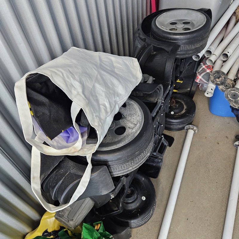 Self Stor - Guelph  auction IB-7540 40