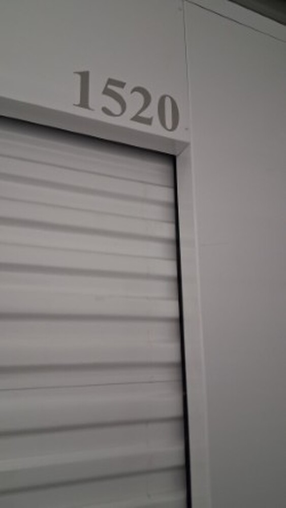1-800-Self-Storage.com on Greenfield Rd, Oak Park  auction IB-4955 10