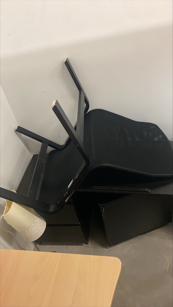 Montreal Mini-Storage - Ste-Julie  auction IB-9433