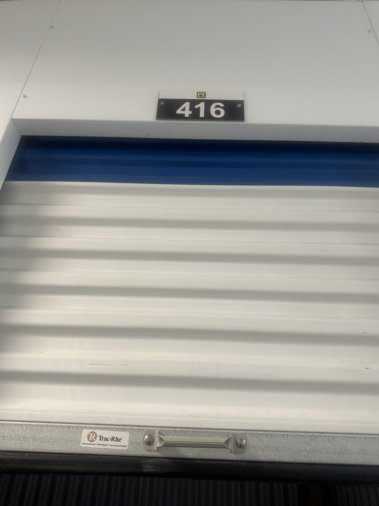 Q SELF STORAGE  auction IB-3443