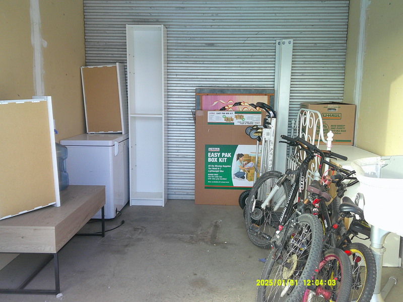 3204 - StorageMart Circle Dr and 11th St W   auction IB-5602 10