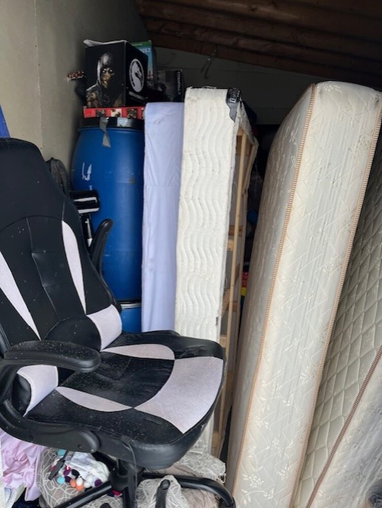 3011 - StorageMart Commerce Pk. Innisfil  auction IB-6208