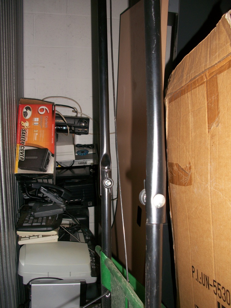 3018 - StorageMart Alden Rd  auction IB-1761 70