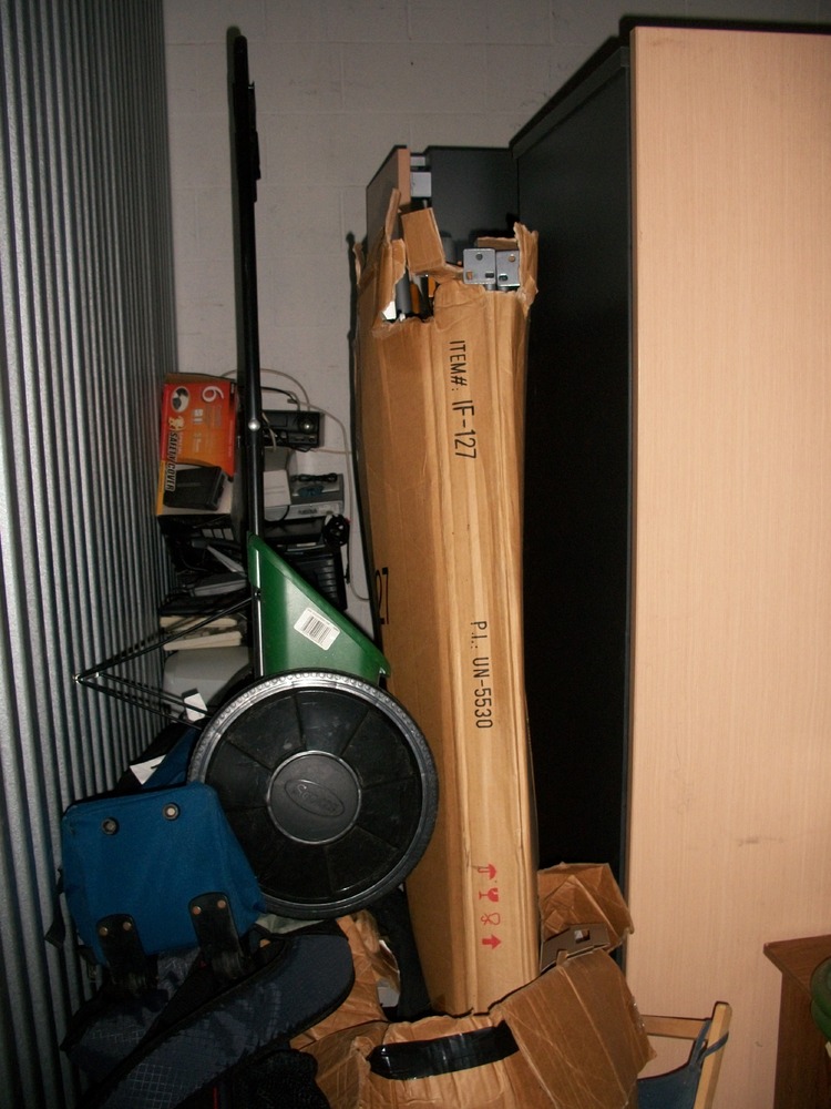 3018 - StorageMart Alden Rd  auction IB-1761 110