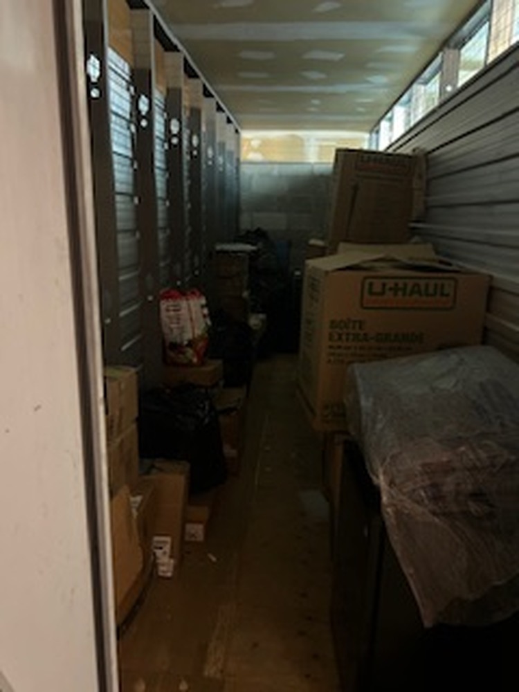 3107 -StorageMart  Downtown  auction IB-8806