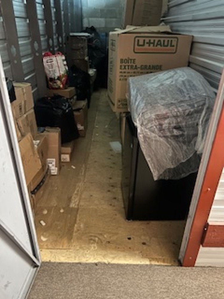 3107 -StorageMart  Downtown  auction IB-8806 10