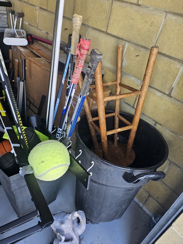 3035 - StorageMart Belleville  auction IB-5674 40