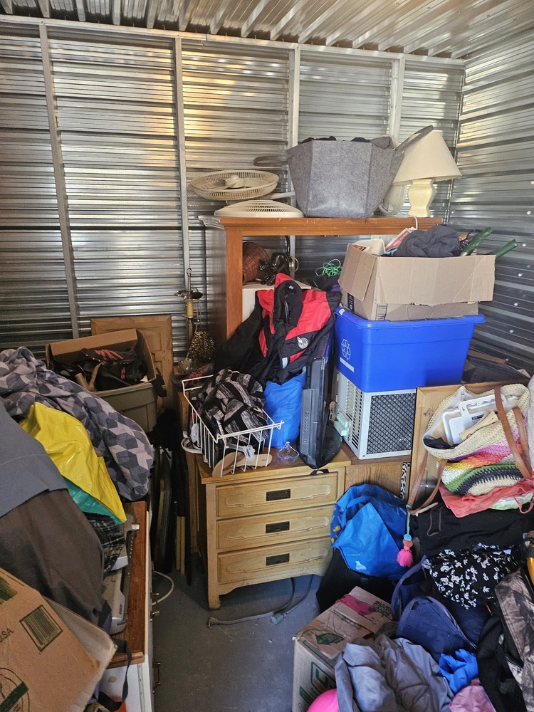 3035 - StorageMart Belleville  auction IB-1695 40