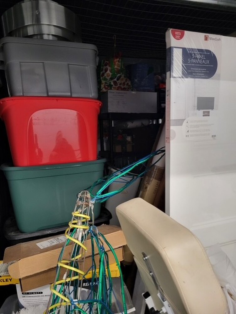 3006 - StorageMart Lauzon Rd. Windsor  auction IB-5320