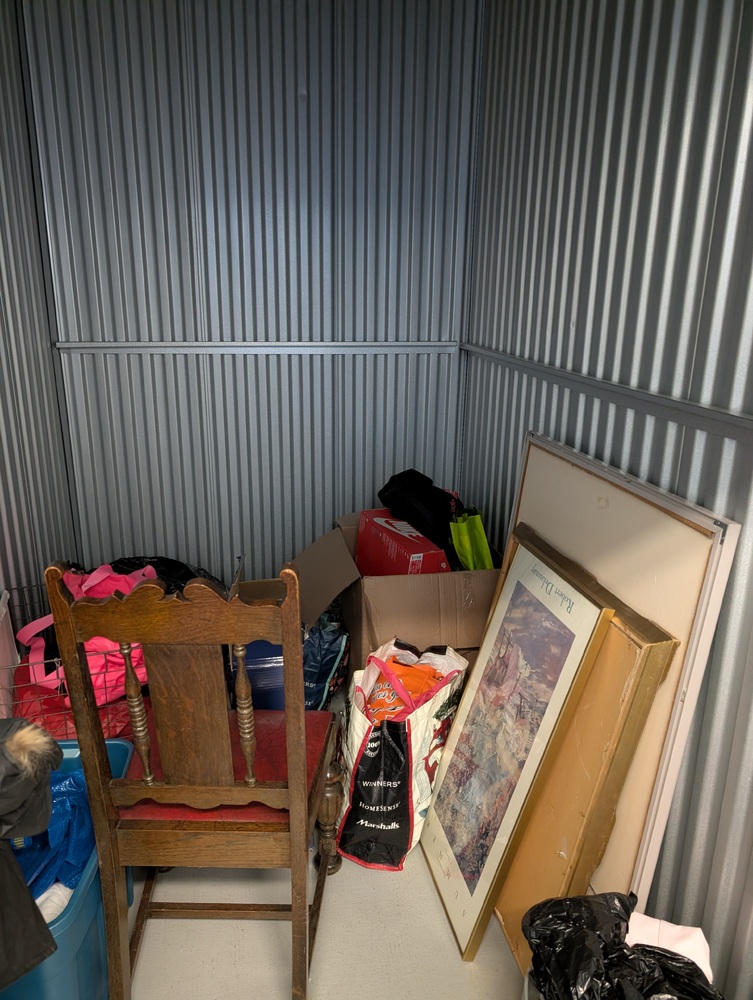 3002 -StorageMart  Wonderland Rd S  auction IB-2333