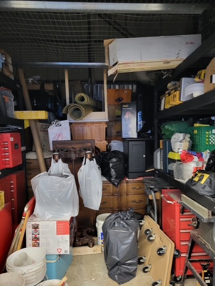 3006 - StorageMart Lauzon Rd. Windsor  auction IB-5302 50