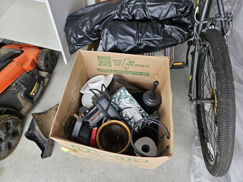 2772 - StorageMart Wharncliffe Rd S  auction IB-7819 70