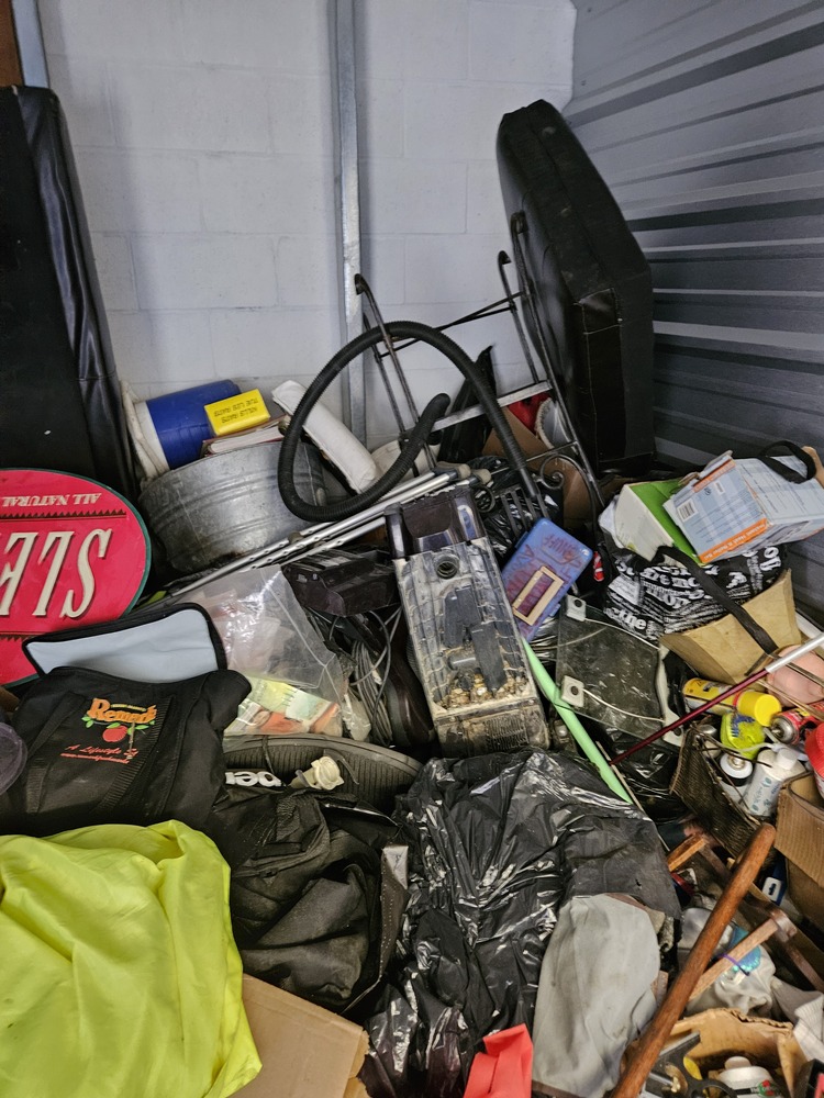 2772 - StorageMart Wharncliffe Rd S  auction IB-9847