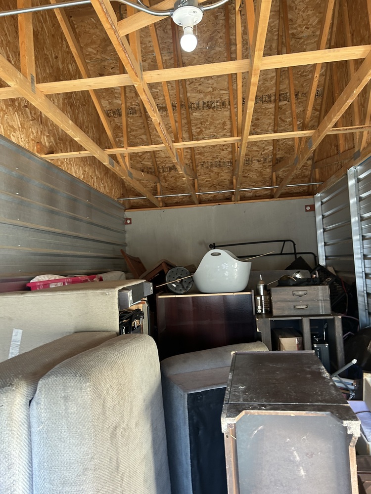 3307-StorageMart 52nd and Peigan Trail  auction IB-7526 30