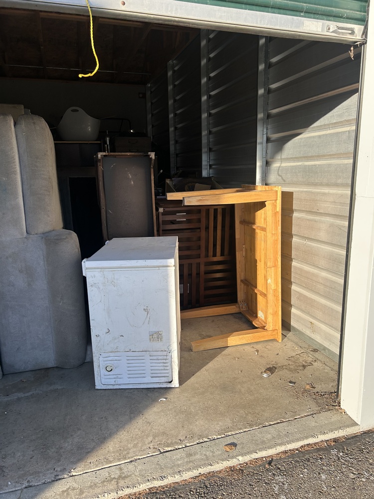 3307-StorageMart 52nd and Peigan Trail  auction IB-7526 50