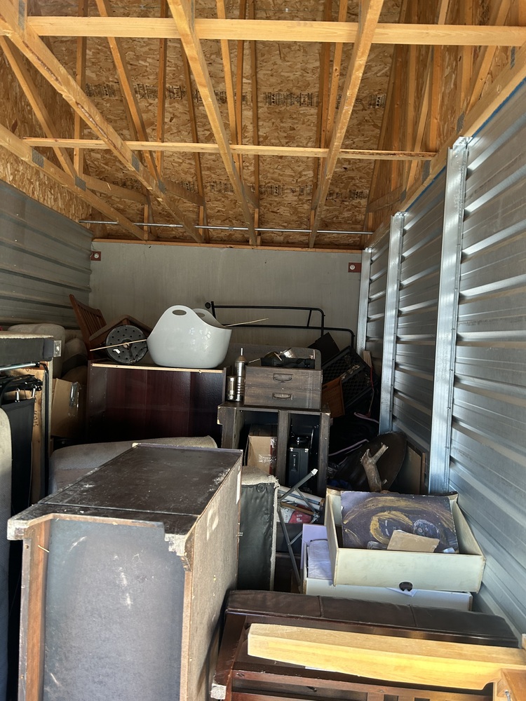3307-StorageMart 52nd and Peigan Trail  auction IB-7526 60