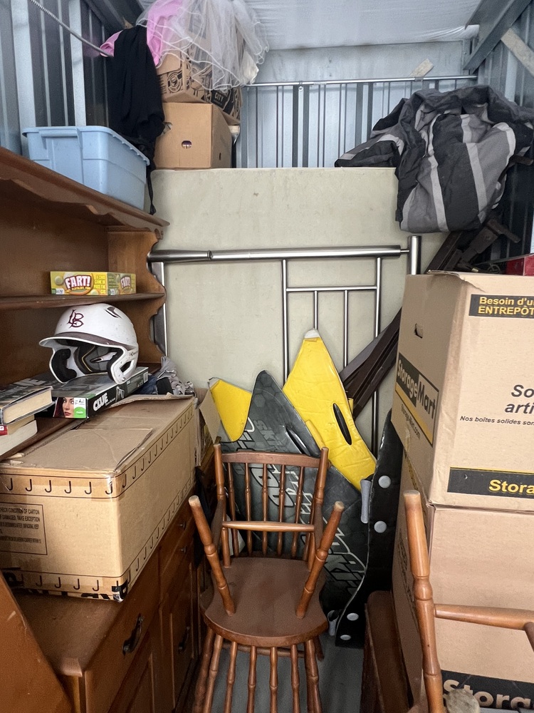 3004 - StorageMart St Thomas  auction IB-1948 10