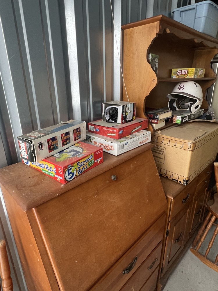 3004 - StorageMart St Thomas  auction IB-1948 40