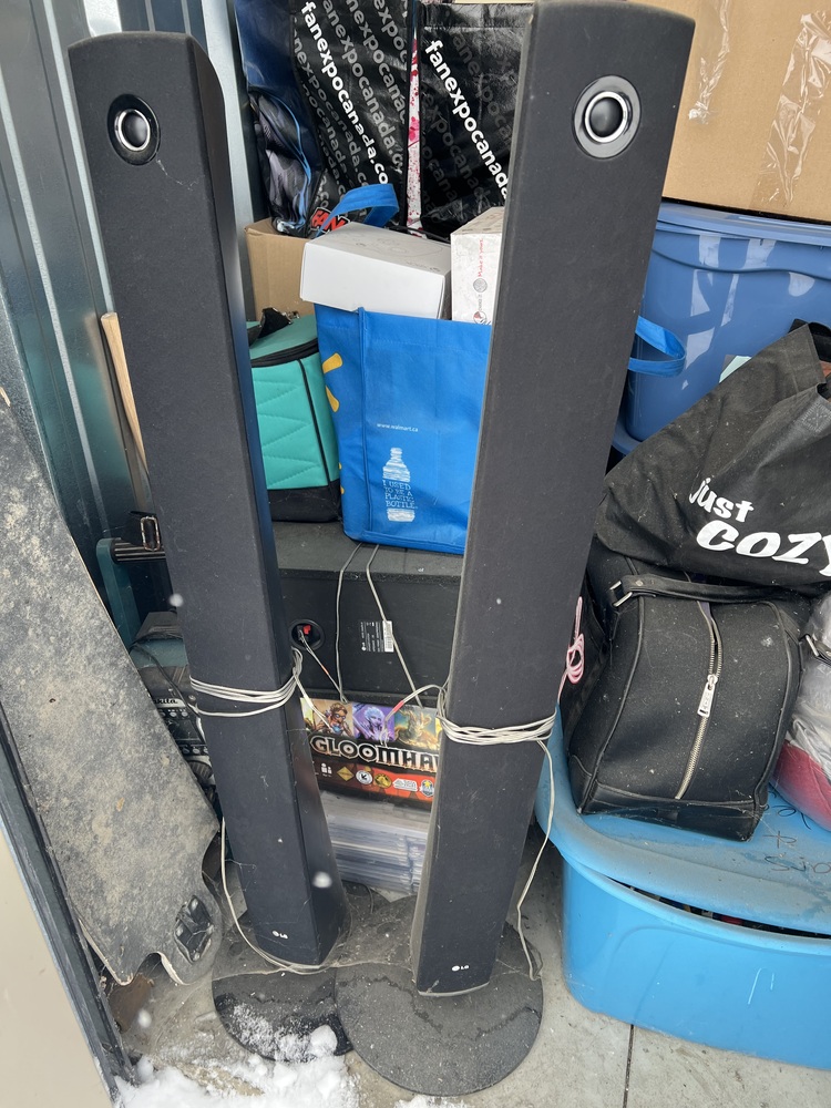 3004 - StorageMart St Thomas  auction IB-3675 100