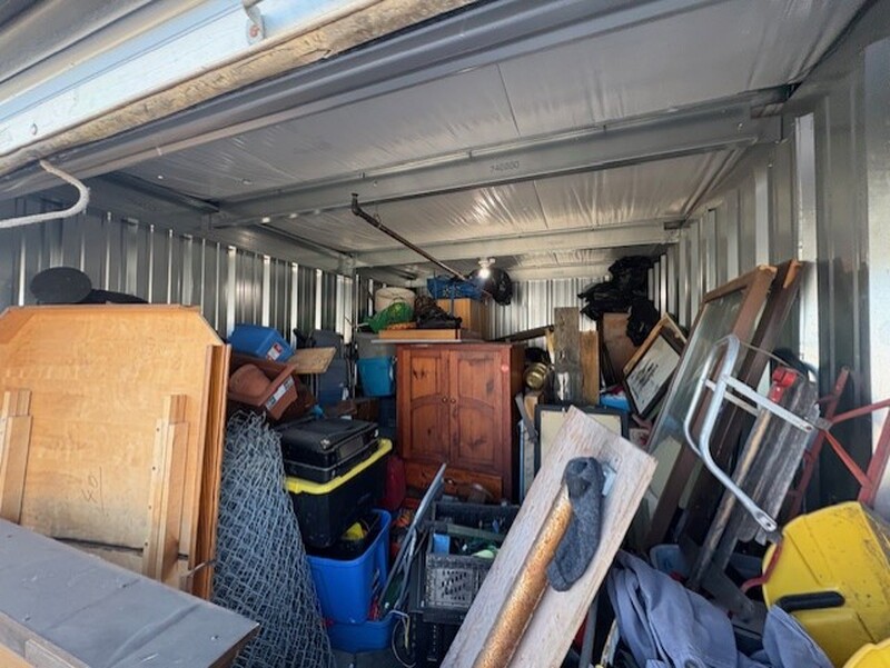 3305 - StorageMart Barlow Trail  auction IB-5686 10