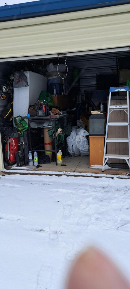 3008 - StorageMart Kipling  auction IB-8330