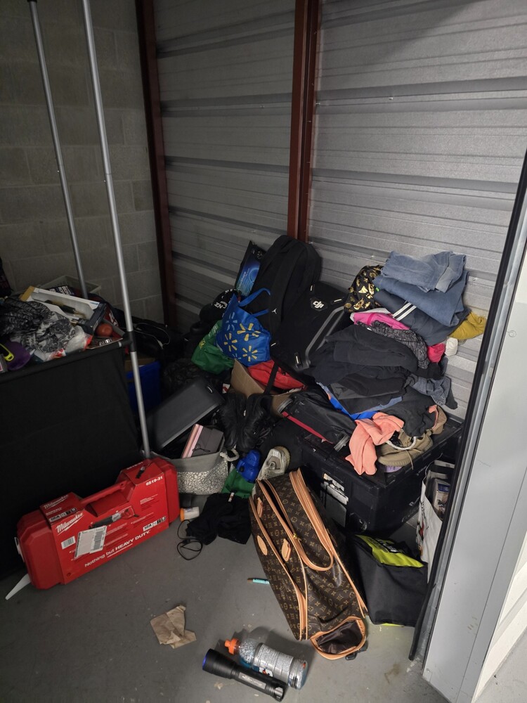 3003 -StorageMart  Adelaide St  auction IB-8974 30