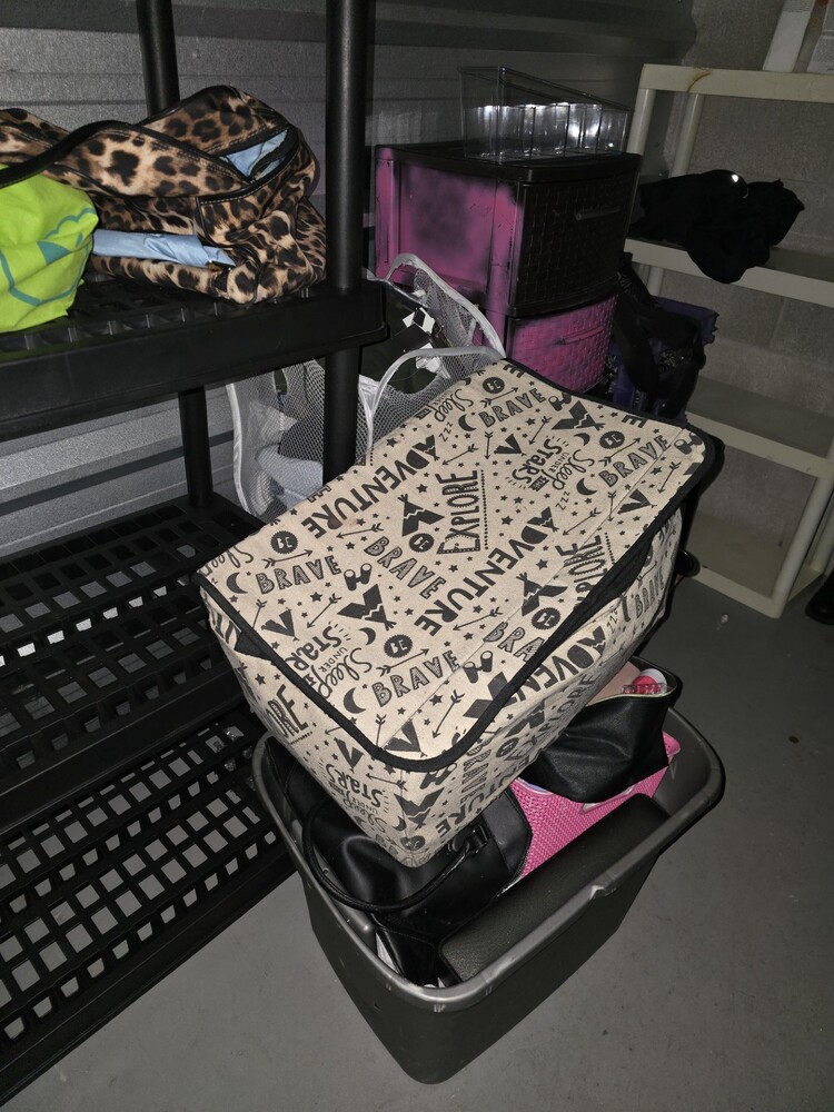 3003 -StorageMart  Adelaide St  auction IB-8974 100