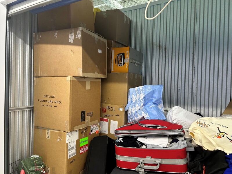 Guard-it Self Storage  auction IB-6819