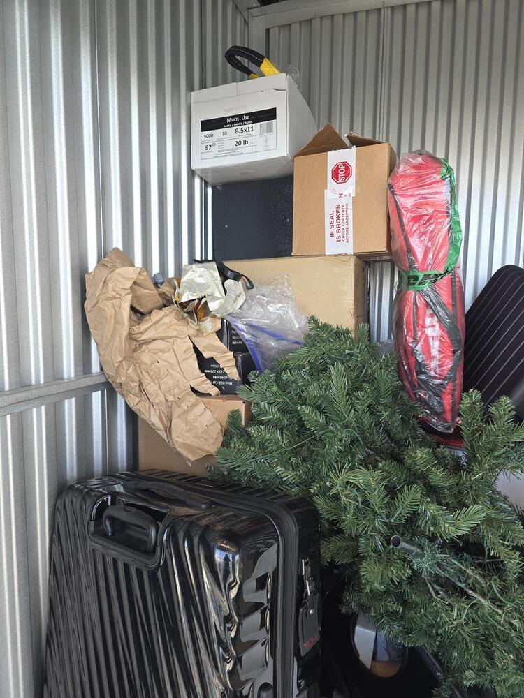 3401 - StorageMart SE Marine Dr & Knight St  auction IB-5234 50