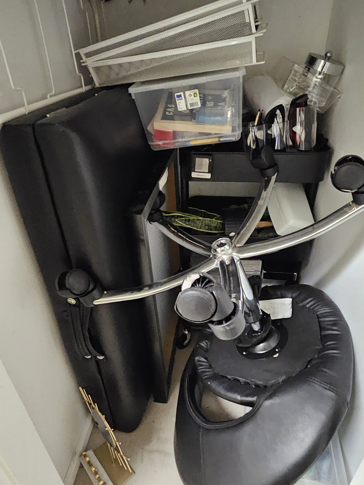 Burnaby Self Storage  auction IB-1025 10