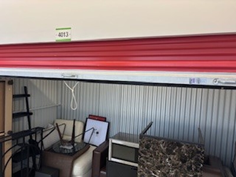 Montreal Mini-Storage - Ferrier  auction IB-2401 10