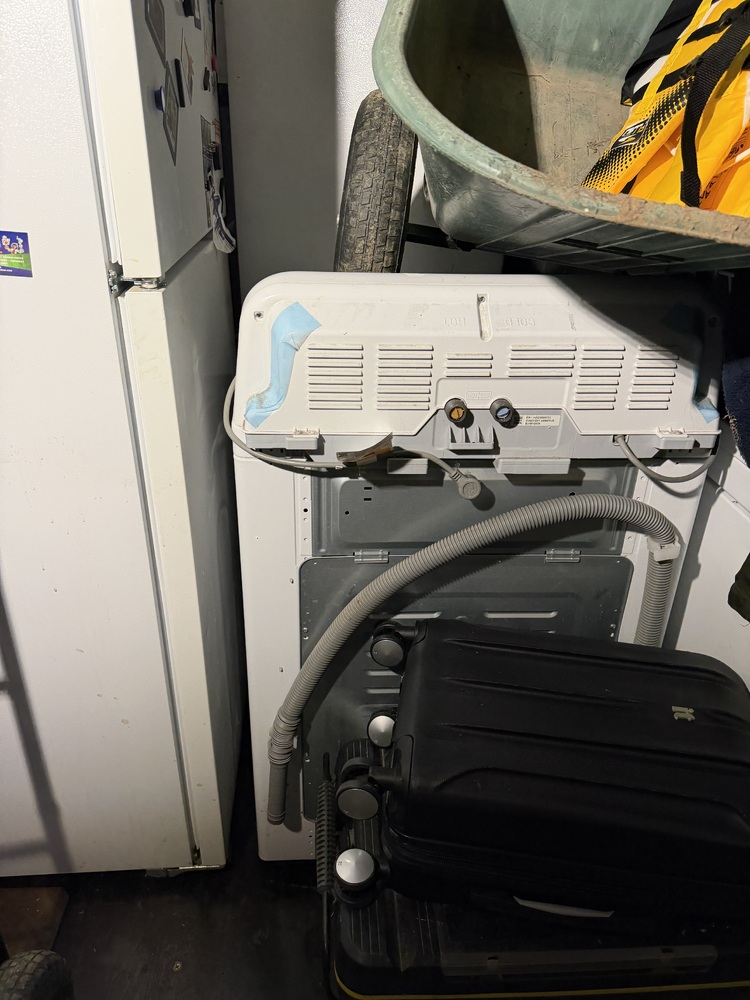 The Storage Box - Windsor  auction IB-7496 50